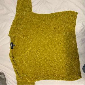 Super cute semi crop sweater